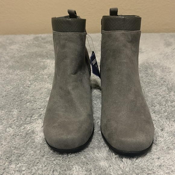NEW Croft & Barrow Ortholite Suede Gray Ankle Boots Women’s, Size 8M - Picture 14 of 16
